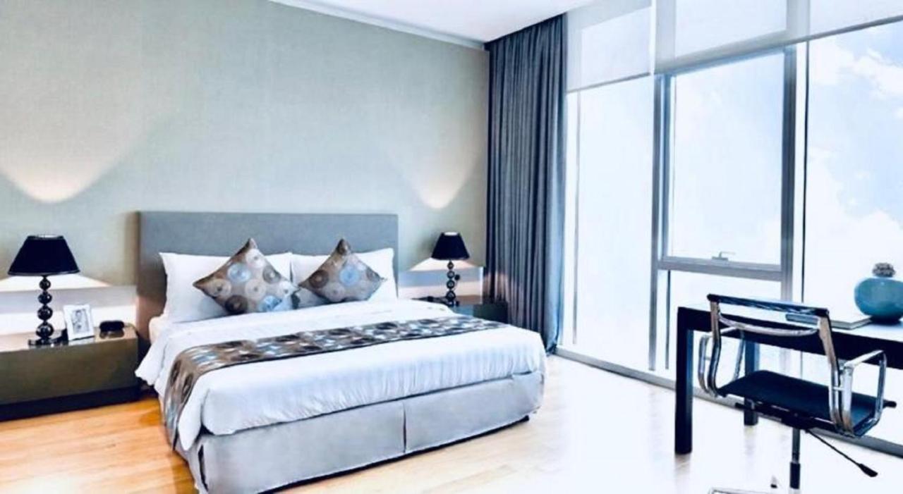 The Platinum Klcc By Cozy White Apartment Kuala Lumpur Exterior photo