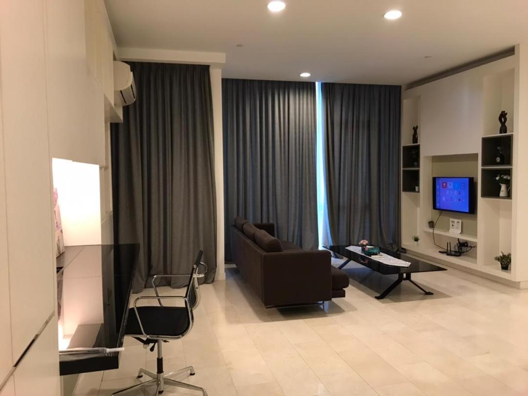 The Platinum Klcc By Cozy White Apartment Kuala Lumpur Exterior photo