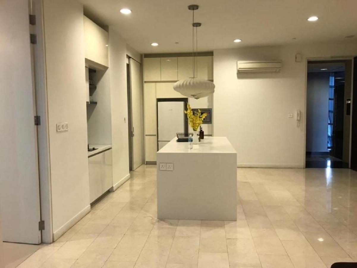 The Platinum Klcc By Cozy White Apartment Kuala Lumpur Exterior photo